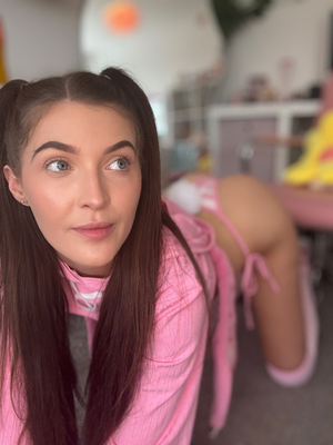 👑Princess RiRi🥇#1 OF Submissive Girl 🏆💦 Unveils Fresh Look on OnlyFans