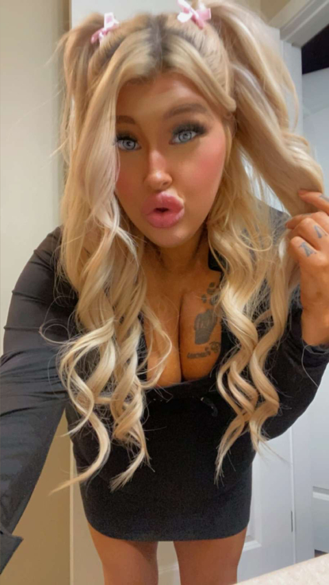 @bimbobarbie21