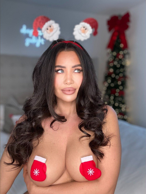 MIA BROOKS 💕 Unveils Exciting Profile Updates on OnlyFans