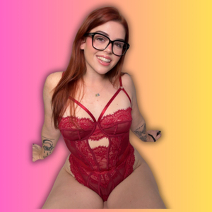 𝗝𝗨𝗜𝗖𝗬 𝗔𝗦𝗦 🤤🧁 Shakes Up OnlyFans with a Fresh New Look