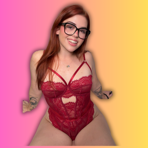 OnlyFans Star <strong>𝗝𝗨𝗜𝗖𝗬 𝗔𝗦𝗦 🤤🧁</strong> Unveils a Fresh New Look