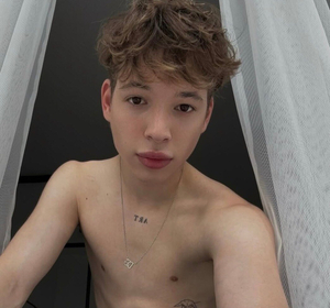 Sasha🇺🇦 Shines Bright with a New Look on OnlyFans