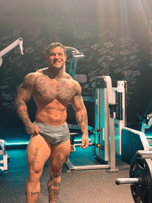 OnlyFans Star <strong>DEEK AESTHETIC</strong> Debuts Fresh New Look!