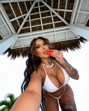OnlyFans Sensation 💞 Goddess Nicki 💞 Revamps Her Profile with Exciting Updates!