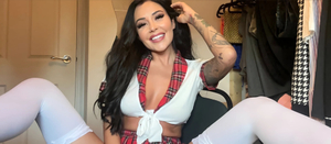 Louisa Love Unveils Fresh Look on OnlyFans!
