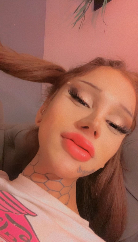 Hira Helis hirahelis OnlyFans 