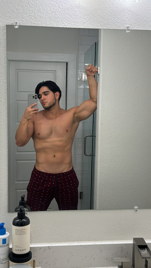 OnlyFans Star <strong>Hector Marchena</strong> Revamps Profile with Fresh Updates!