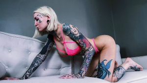 Unveiling a New Look: <strong>Goddess Of Darkness 🦇</strong> Refreshes Her OnlyFans Profile