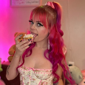 OnlyFans Star <strong>jade isabel 🍒</strong> Unveils a Fresh New Look