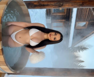 Lorena Blaze Unveils a Fresh Look on OnlyFans