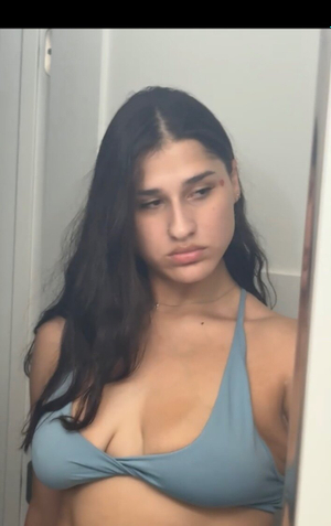 OnlyFans Star <strong>snixx &lt;3</strong> Unveils a Fresh New Look!