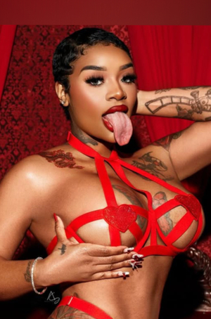 OnlyFans Star <strong>Kakey XXX</strong> Revamps Her Profile!