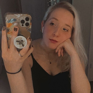 OnlyFans Star <strong>Summer Night</strong> Unveils Fresh Profile Updates