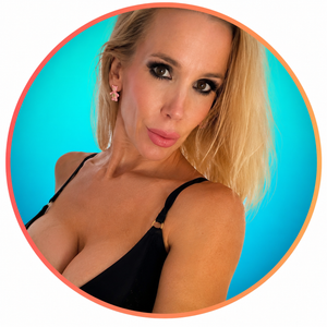 Rebecca More Shakes Up Profile with Fresh OnlyFans Updates!