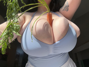 TallyBerry Unveils a Refreshing Profile Update on OnlyFans!