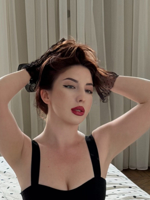 Vanessa🧸 Unveils New Header: A Fresh Look for Her OnlyFans Journey