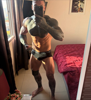 Juicy Jay 💦 Shakes Up OnlyFans with A Dazzling Profile Update!