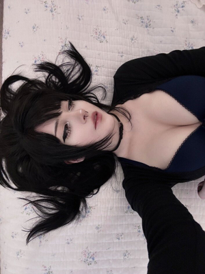 Exciting New Updates to <strong>Ellie &lt;3</strong>'s OnlyFans Profile!