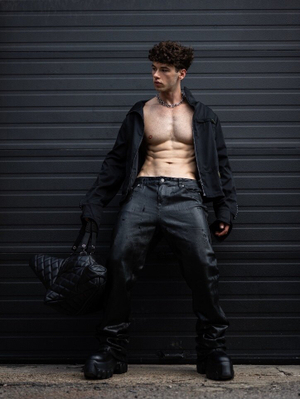 OnlyFans Sensation <strong>Josh Bigosh</strong> Unveils Vibrant New Look