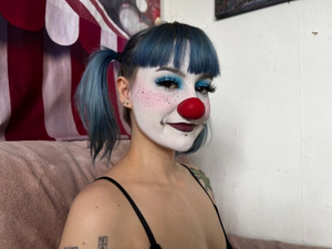 OnlyFans Star <strong>Alice Bean</strong> Flaunts New Profile Vibe