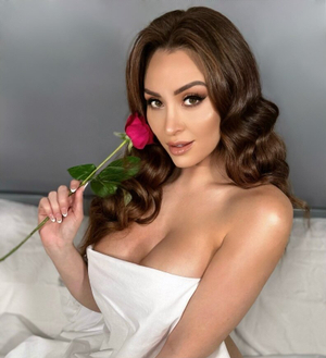 OnlyFans Alert: <strong>Tabitha Lyons</strong> Ups the Ante With a Fresh Profile Update!