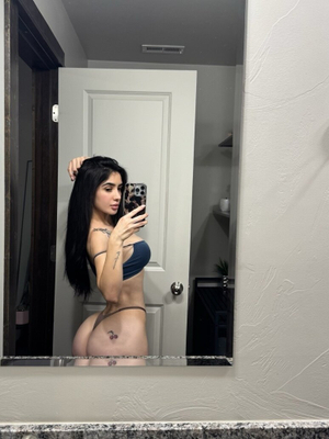 Dixxie Turns Up the Heat on OnlyFans with Exciting Updates!
