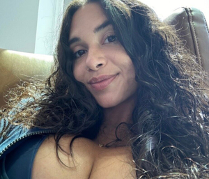 Kelly Marie VIP 💕 Unveils Vibrant New Look on OnlyFans