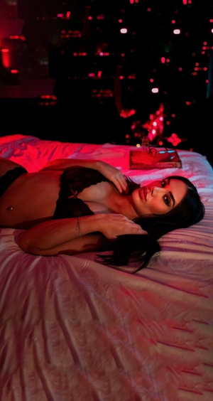 The Cocktail Queen's OnlyFans: A New Look and Feel!