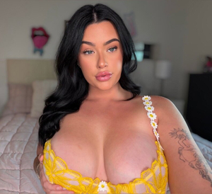 Exciting Update: <strong>#1 PINK PUSSY🐱💗</strong> Freshens Up Their OnlyFans Look!