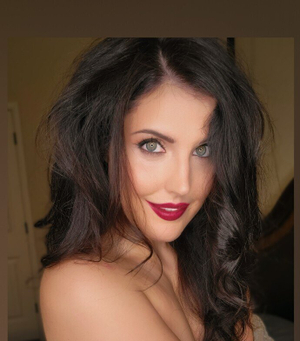 OnlyFans Star <strong>🦋 Elizabeth Monarch</strong> Unveils Fresh Profile Update!