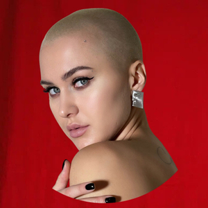 OnlyFans Star <strong>𝐋𝐮𝐧𝐚 🌙</strong> Unveils a Fresh New Look!