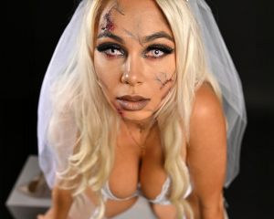 Lexa's Secret Room Shakes Up OnlyFans Look