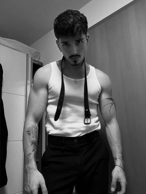 Salva Lopez - handsomesalva OnlyFans