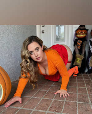 Veronica Rose Unveils Fresh New Look on OnlyFans!