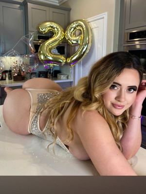 Veronica Rose Unveils a Fresh Look on OnlyFans