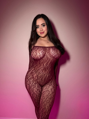 Veronica Rose Unveils New Look on OnlyFans!