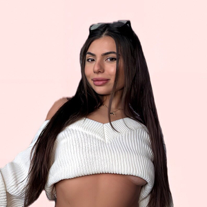 Maria K Revamps Her OnlyFans Profile with a Bold New Look!