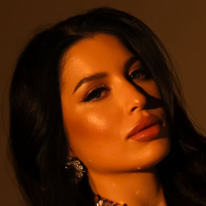 ✨Aly Honey✨ Unveils Enchanting New Look with OnlyFans Profile Update!
