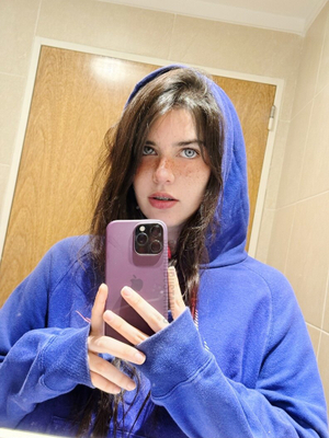 Fresh Look: <strong>Sara Bustani 🍓</strong> Updates Her OnlyFans Profile!