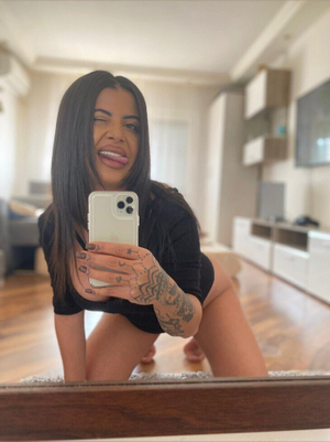 OnlyFans Sensation <strong>♡ ＲｉＲｉ •𝕍𝕀ℙ•♡</strong> Unveils Stunning Profile Revamp