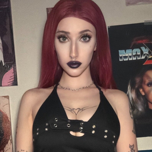 Stella Skye VIP🖤 Shines with a New Profile Glow on OnlyFans!