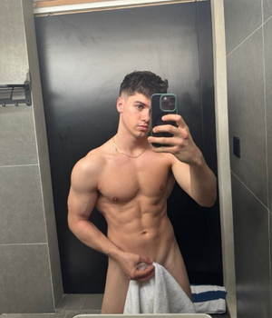 Check Out <strong>Lewis Moore</strong>'s Fresh New Look on OnlyFans!