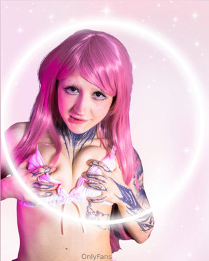 OnlyFans Star <strong>Ashley Black</strong> Unveils New Profile Look!