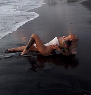 OnlyFans Sensation <strong>MollyBabe 💦 😈🥵</strong> Debuts a Fresh New Look!