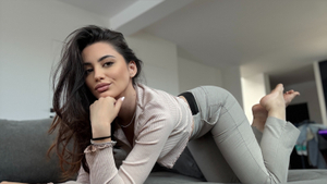 Sophie💄 Unveils Exciting New Updates on OnlyFans!