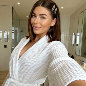 OnlyFans Star <strong>Arabella 🌸</strong> Refreshes Her Profile with Exciting Updates!