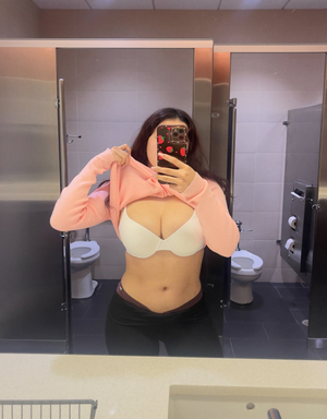 Holy Yoly Unveils Exciting Changes on OnlyFans!