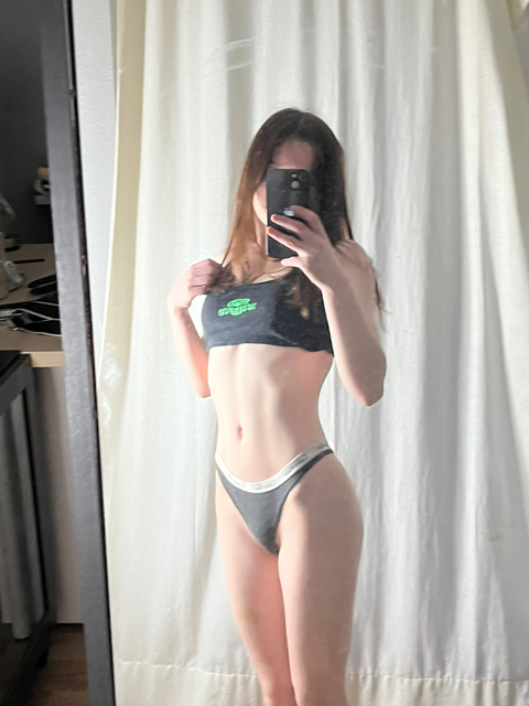 kira - gorgeouskira OnlyFans