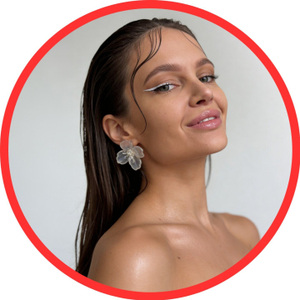 Gina's Glamorous Profile Makeover Shines on OnlyFans