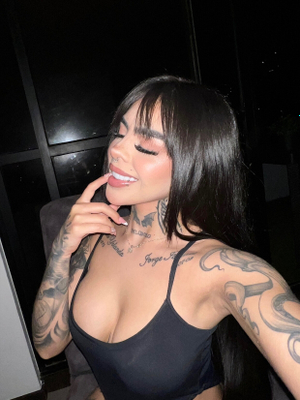 May 💞 Makes Waves with a Stunning Profile Refresh on OnlyFans